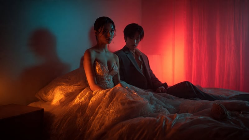 hao-huc-don-dem-tan-hon,-nao-ngo-chong-lam-mot-viec-khien-toi-lanh-long