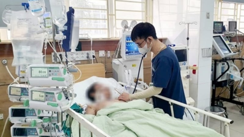 hang-loat-vu-nghi-ngo-doc-thuc-pham-dip-can-tet-nguyen-dan:-chuyen-gia-hien-ke-ngan-chan-nguy-co