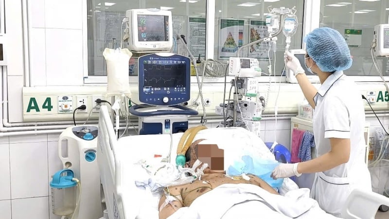 bang-huyet-o-at-sau-pha-thai-bang-thuoc,-mot-phu-nu-duoc-cuu-song-trong-gang-tac