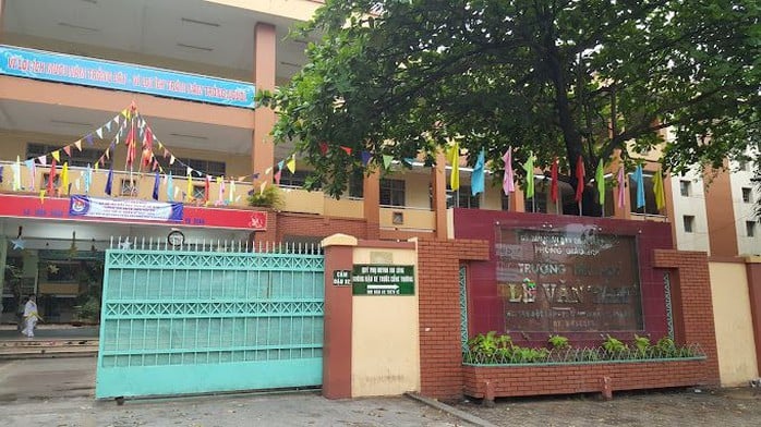 tp-hcm:-so-gd-dt-len-tieng-ve-quy-dinh-khong-giong-ai-dang-gay-bao-tai-mot-truong-hoc