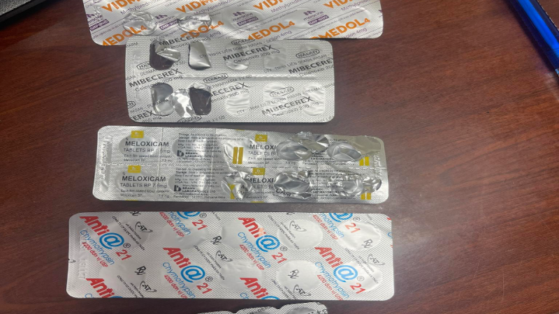 bao-dong-tinh-trang-tu-y-dung-thuoc-giam-dau,-chong-viem:-nguy-co-day-nguoi-benh-vao-cua-tu