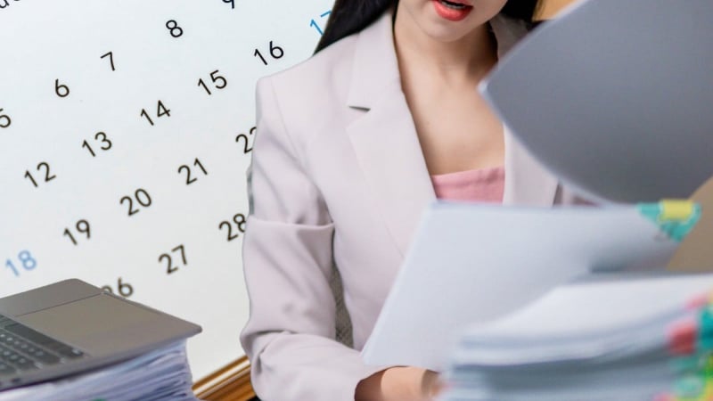 nha-tuyen-dung-noi-ung-vien-co-bang-cu-nhan-khong-xung-dang-nghi-cuoi-tuan,-hung-bao-chi-trich