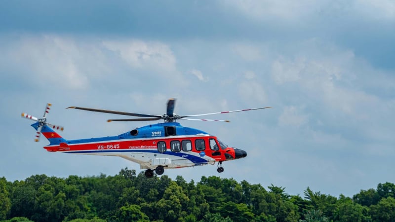 tour-bay-truc-thang-ngam-tp.-ho-chi-minh-tu-tren-cao”-co-gia-bao-nhieu?