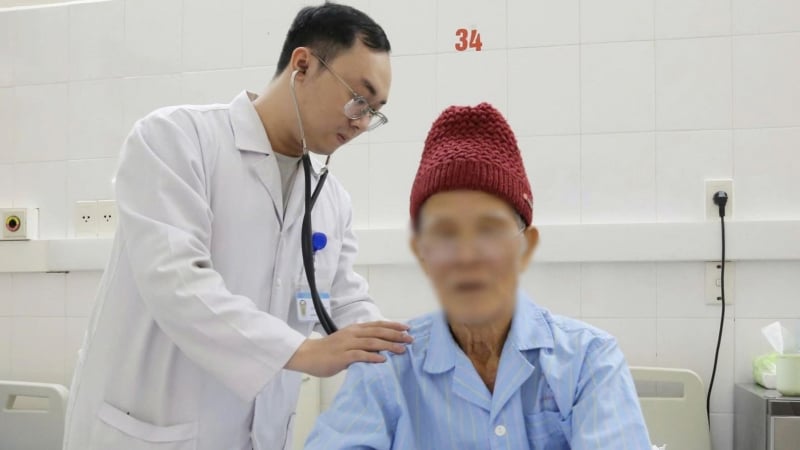 gianh-giat-co-hoi-don-tet-cho-cu-ong-u90-nhoi-mau-co-tim-cap,-soc-tim,-cuc-ky-nguy-hiem