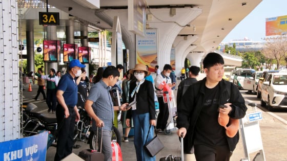 da-nang:-“nong”-tu-ngay-mung-5-tet,-hanh-khach-tay-xach-nach-mang-tap-nap-tro-lai-thanh-pho