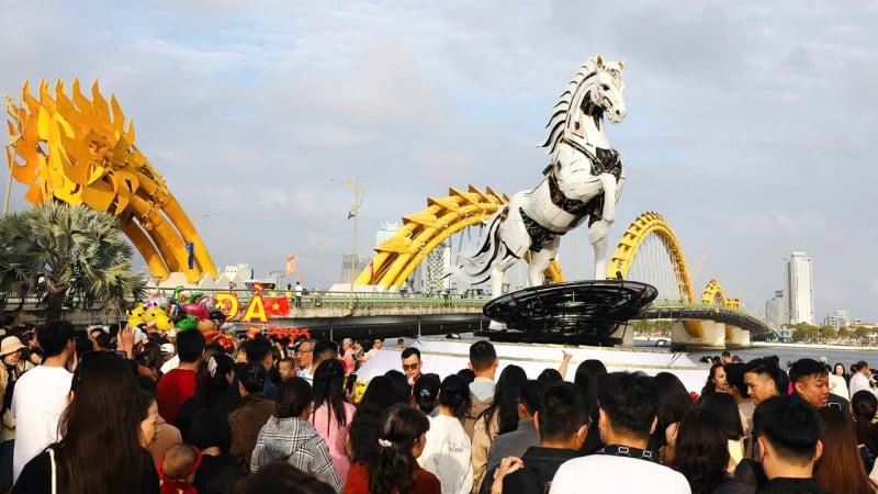 da-nang:-hot-bac-nho-linh-vat-kim-ma-4.0,-tho-anh-dao-thu-tien-trieu-moi-ngay