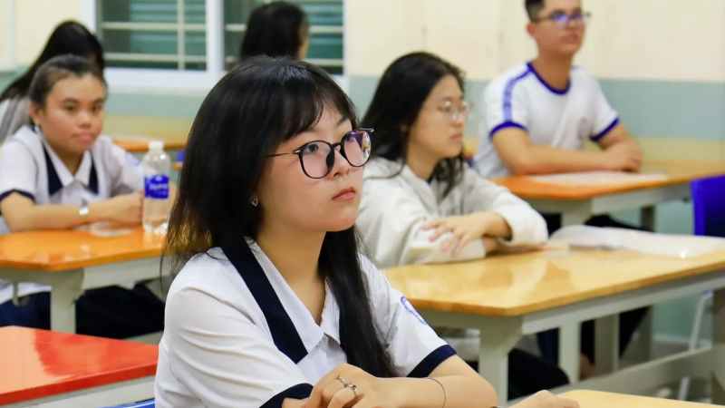 nha-bao-ho-quang-loi:-cuoc-thi-ngay-mai-trong-mat-em-giau-cam-xuc-va-gia-tri-nhan-van