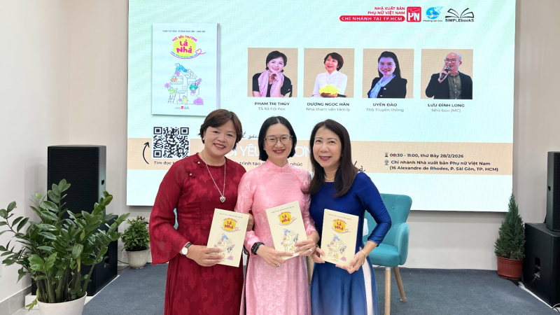 goi-y-mon-qua-tang-8/3-y-nghia-cua-nu-tien-si-xa-hoi-hoc