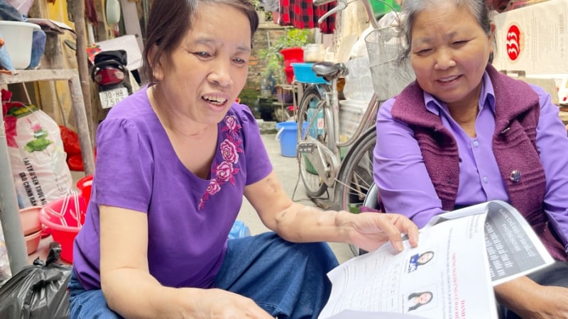 nhung-“cu-tri-dac-biet”-hao-huc-don-cho-ngay-bau-cu-15/3