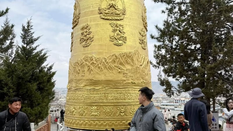 cong-ty-lu-hanh-canh-bao-chieu-thuc-du-khach-du-lich-mua-hang-tai-trung-quoc