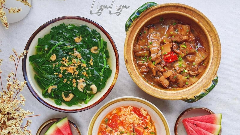 thit-ba-chi-dung-luoc,-dem-kho-thit-voi-nguyen-lieu-nay-day-mui-thom-phuc,-dam-vi-dua-com