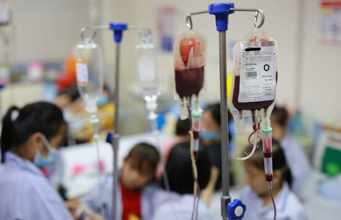 nguoi-mac-benh-roi-loan-dong-mau-di-truyen-co-duoc-thanh-toan-100%-chi-phi-kham-chua-benh-khong?