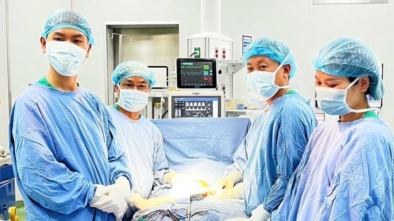 da-nang:-phat-hien-qua-muon,-3-benh-nhi-doi-mat-dieu-tri-phuc-tap-vi-khoi-u-o-bung