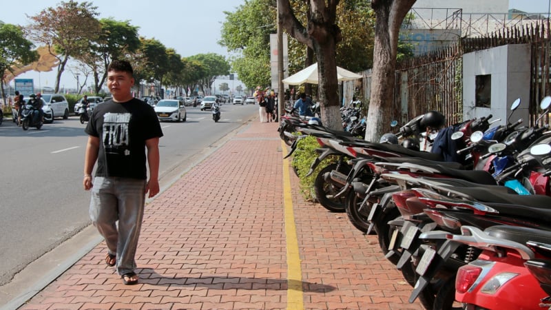 pho-da-nang-“lot-xac”-ngoan-muc,-nguoi-di-bo-thenh-thang-loi-di