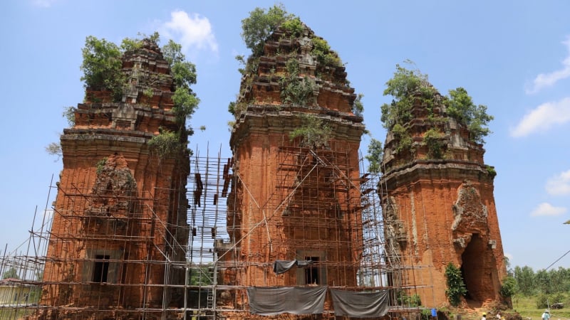 thap-cham-hon-800-nam-tuoi-duoc-trung-tu-theo-cach-dac-biet-nay