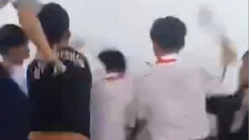 cong-an-vao-cuoc-vu-nhom-hoc-sinh-lop-8-danh-ban-nhap-vien-o-lam-dong