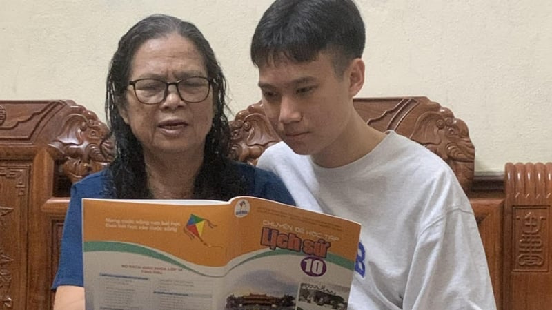 bai-du-thi-ngay-mai-trong-mat-em:-giac-mo-ve-nguoi-truyen-su-giua-long-co-do