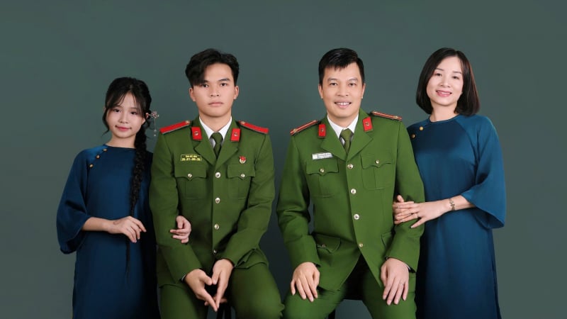 bai-du-thi-ngay-mai-trong-mat-em:-noi-tiep-truyen-thong-gia-dinh,-tro-thanh-chien-si-cong-an