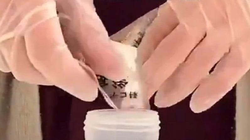 quay-vlog-“mot-ngay-lam-y-ta”,-nu-dieu-duong-bi-to-lam-lo-du-lieu-benh-nhan