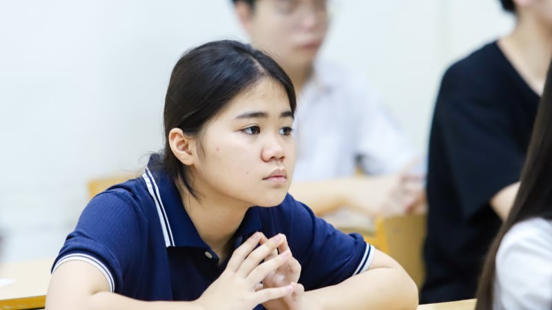 roi-cuoc-dua-lop-10-cong-lap,-hon-17.000-hoc-sinh-ha-noi-dang-tim-ve-nhung-canh-cua-nao?