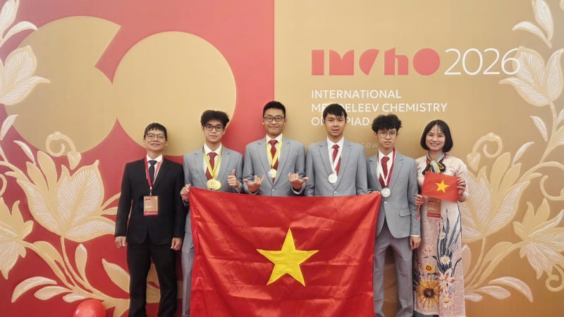 nam-sinh-ha-noi-xuat-sac-xep-thu-2-“ky-thi-hoa-hoc-kho-nhat-hanh-tinh”