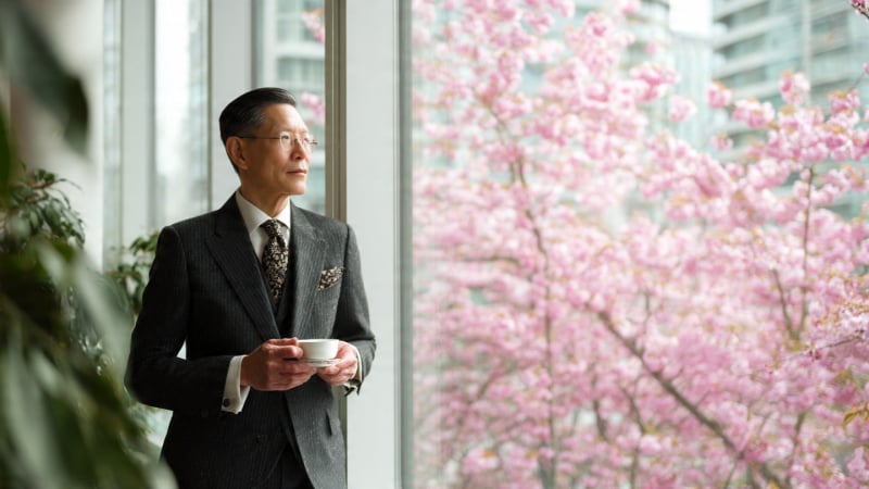 ga-trai-u40-bat-khoc-nuc-no-khi-xem-phim-sex-education,-thu-nhan-sai-lam-xau-ho