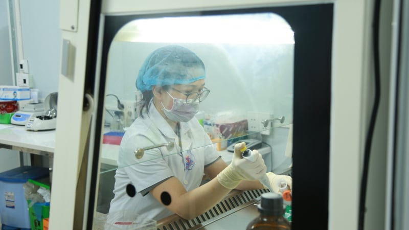 chi-tiet-la-trong-ho-so-khai-sinh-phoi-bay-dau-hieu-xam-hai-tre-em