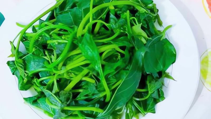 loai-rau-giau-vitamin-c,-xua-chi-cho-lon-an,-nay-thanh-mon-van-nguoi-me,-xao-luoc-gi-cung-ngon