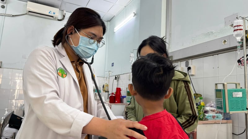 bo-y-te-chi-dao-dieu-tra,-truy-xuat-vu-gan-30-nguoi-nghi-ngo-doc-o-truong-tieu-hoc-dang-thuy-tram