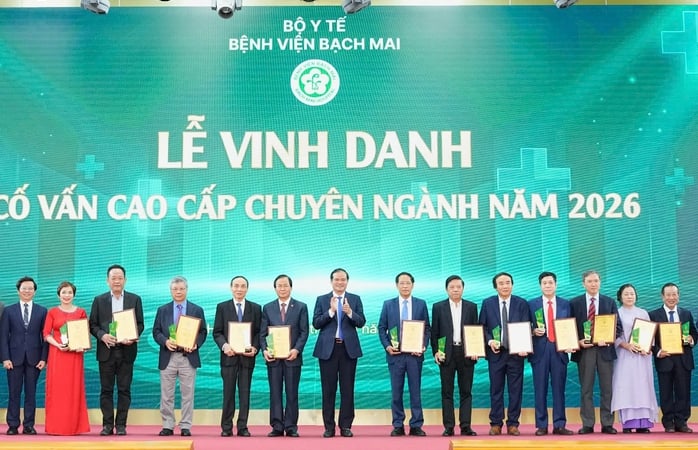 su-kien-hy-huu-nganh-y:-mot-benh-vien-vinh-danh-cung-luc-329-chuyen-gia,-bac-si-tai-nang