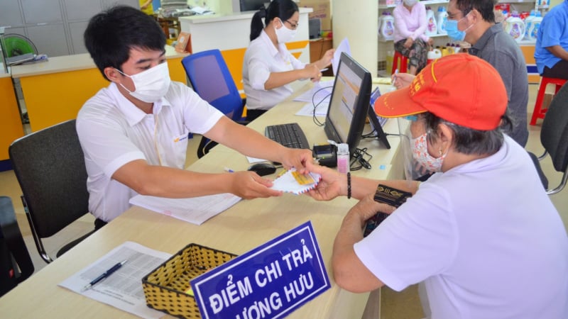 phia-sau-khoan-tang-luong-huu-8%:-mong-uoc-tuoi-gia-khong-bi-bao-gia-bua-vay