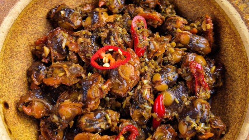 loai-hai-san-ben-ngoai-xu-xi,-ben-trong-thit-ngon-dai,-dem-nuong,-xao-hay-kho-deu-thom-ngon-hap-dan