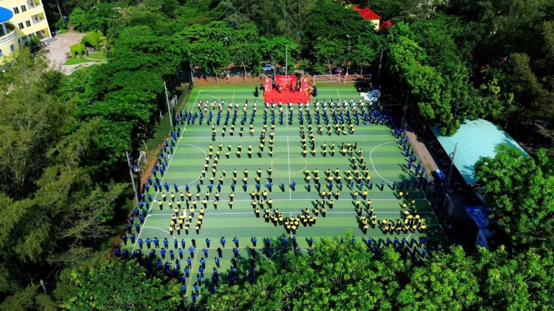 ngam-1.000-giang-vien,-sinh-vien-dai-hoc-tra-vinh-dong-dien-dieu-mua-saravan