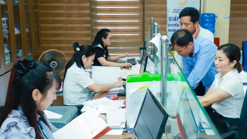 chuyen-gia:-tang-thu-nhap-gap-doi-cho-cong-chuc-ha-noi-la-cach-lam-hay,-tao-dong-luc-lon