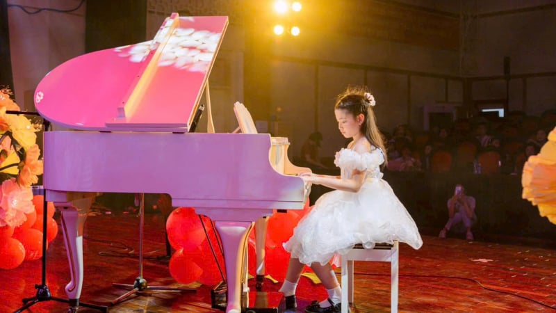 bai-du-thi-ngay-mai-trong-mat-em:-to-uoc-mo-tro-thanh-nghe-si-piano-chuyen-nghiep!