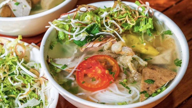 am-thuc-nha-trang:-nhung-mon-ngon-“chua-thu-chua-thau”-vi-bien-mien-trung