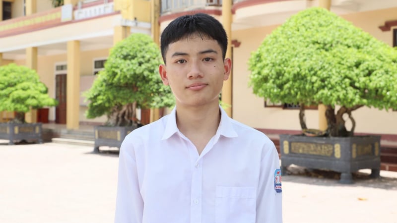 thu-khoa-khoi-a00-cua-ha-tinh-la-con-trai-ngu-dan-ngheo-hoc-gioi