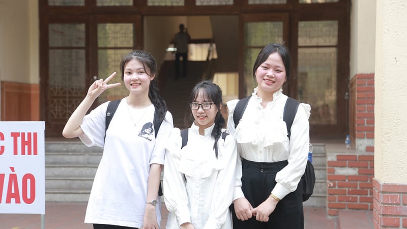 diem-san-cac-nganh-su-pham,-suc-khoe,-phap-luat-nam-2026:-tin-vui-cho-thi-sinh-tu-17-diem-tro-len
