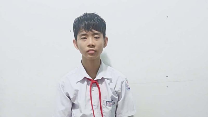 bai-du-thi-ngay-mai-trong-mat-em:-uoc-mo-tro-thanh-thay-giao-de-giup-do-hoan-canh-kho-khan