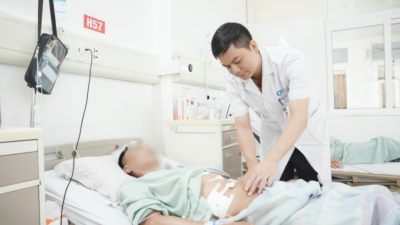 dau-tuc-ha-suon,-danh-trong-nguc,-roi-loan-huyet-ap,-coi-chung-khoi-u-gay-nhieu-bien-chung-nay