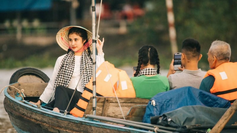 cho-noi-cai-rang:-noi-giu-hon-ky-uc-song-nuoc-mien-tay