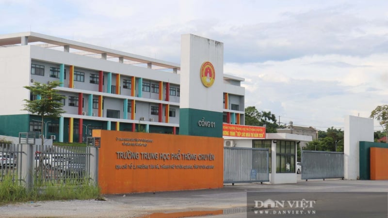 thong-tin-moi-nhat-ve-viec-thi-lai-cua-thi-sinh-thpt-chuyen-tuyen-quang-sau-vu-gian-lan-thi-cu