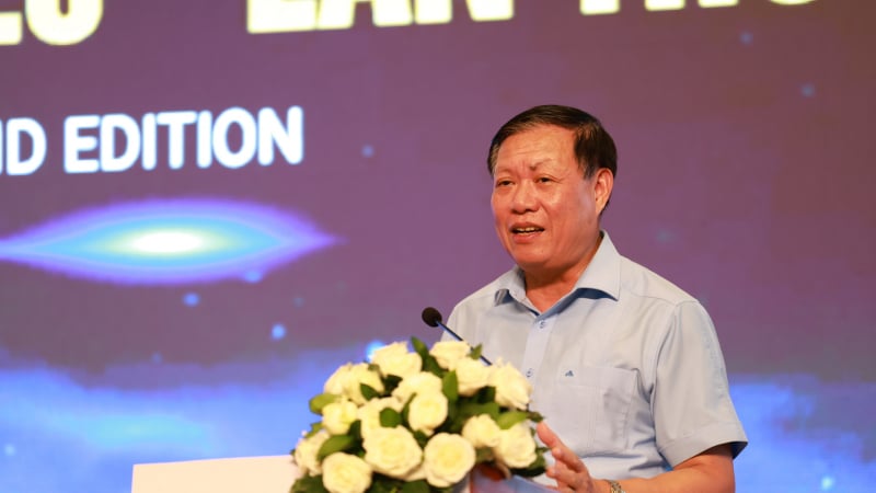thu-truong-y-te-do-xuan-tuyen:-du-cong-hay-tu,-nguoi-dan-phai-deu-duoc-cham-soc-an-toan