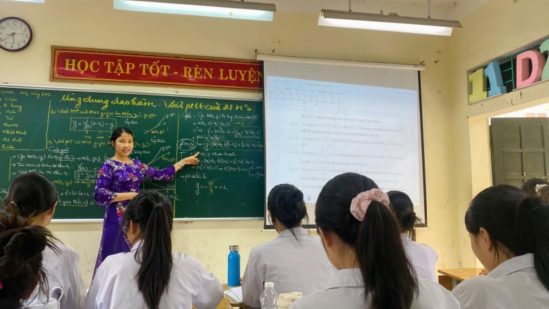 giao-vien-nghi-viec-do-doi-du,-sap-xep-truong-hoc-co-duoc-huong-tro-cap-that-nghiep?