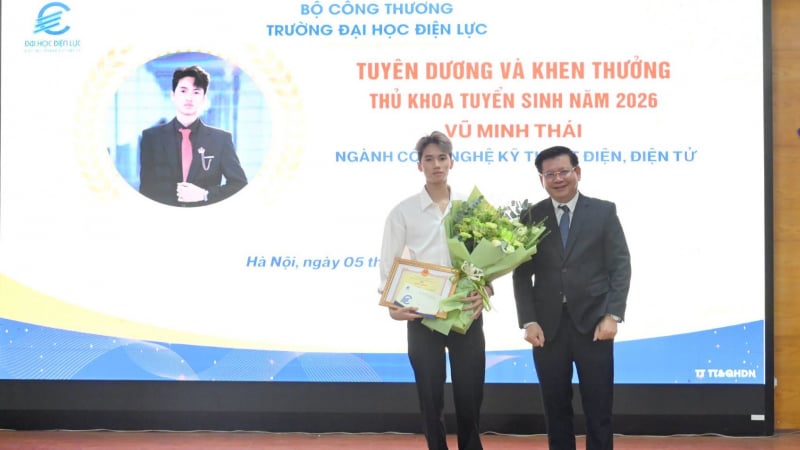 nam-sinh-ninh-binh-tro-thanh-thu-khoa-truong-dai-hoc-dien-luc:-cach-hoc-khong-cau-ky,-chon-nganh-giau-co-hoi